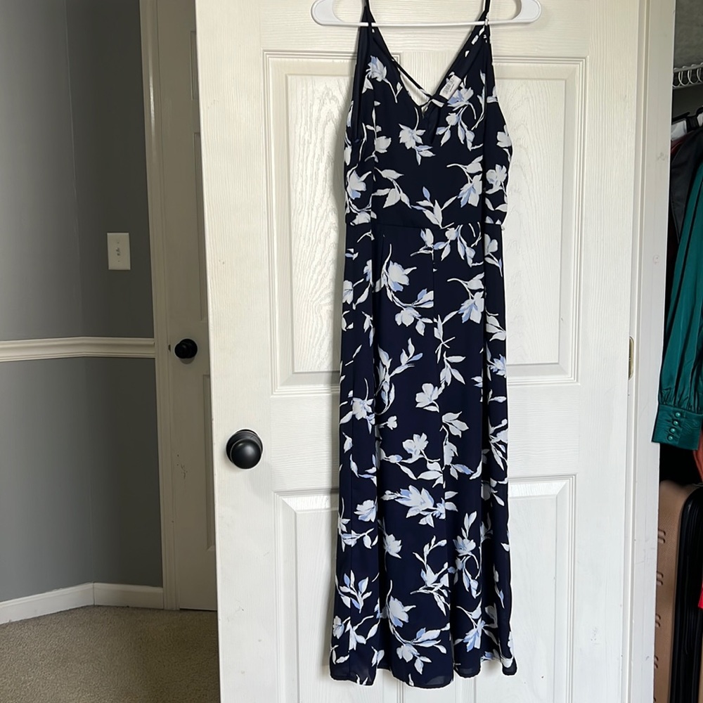 Navy floral jumpsuit by Sienna Sky. Size Large. Lightly worn.